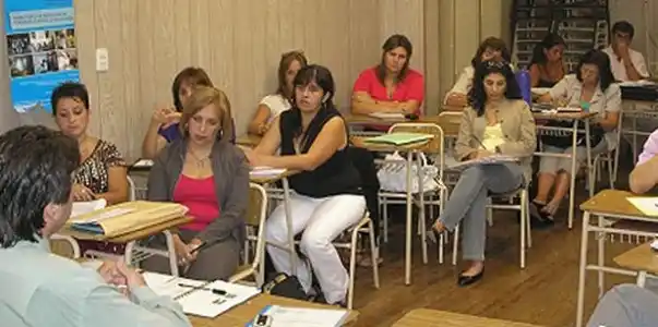 ATE censó a 2500 estatales y 900 no habían terminado sus estudios secundarios