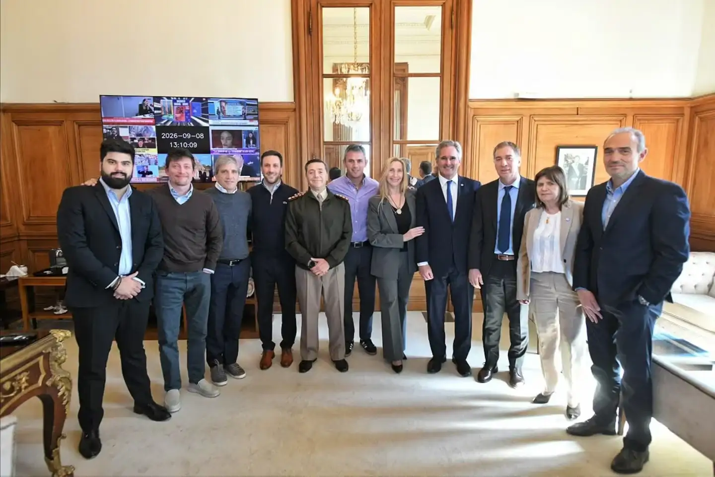 La mesa política se reúne para discutir la estrategia sobre Malvinas con la participación del canciller y el ministro de Defensa. (Foto: Presidencia)