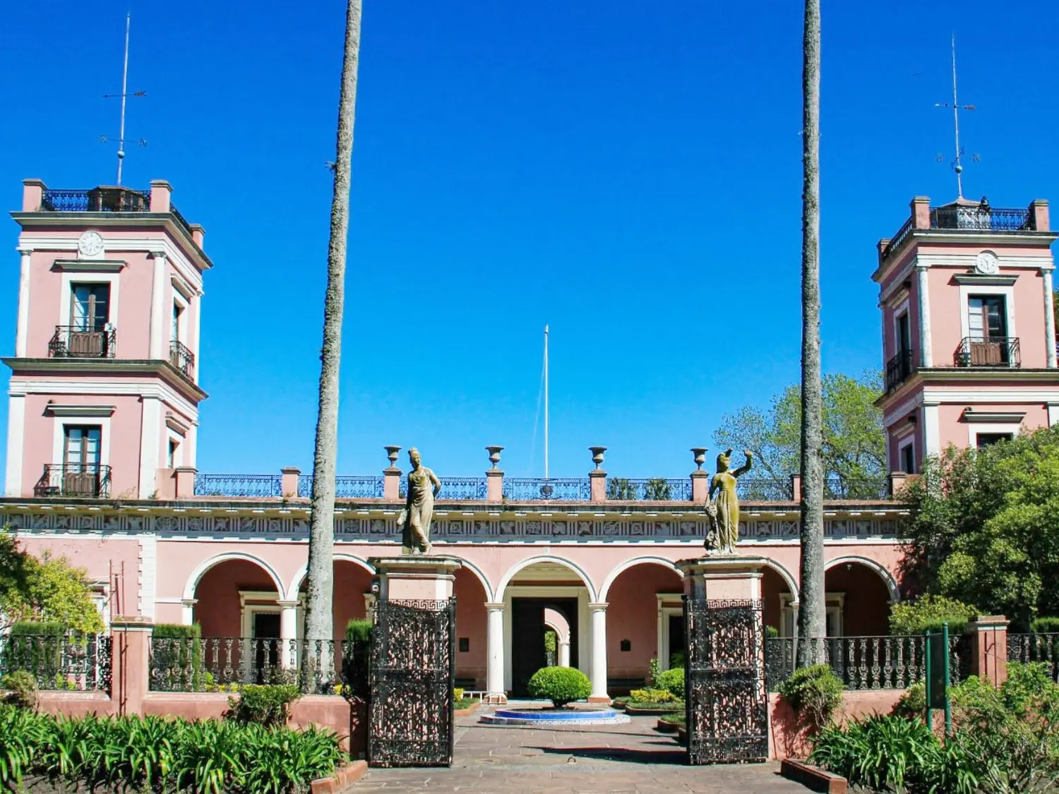 Invitan a redescubrir el Palacio San José con una experiencia cultural y participativa