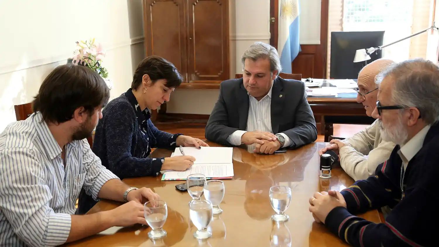 Plan Abre Vida: la provincia firmó un convenio con el movimiento Los Sin Techo