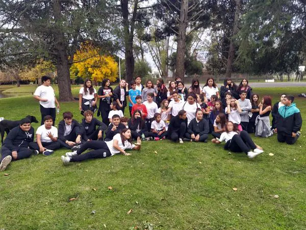 Actividad estudiantil en el Parque del Valle