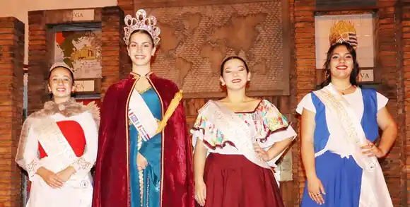 La Marcha de Antorchas dio inicio a la Fiesta Provincial del Inmigrante