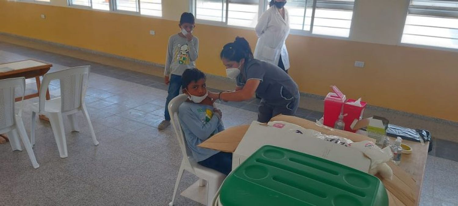 Avanza la campaña provincial  de vacunación contra el COVID-19