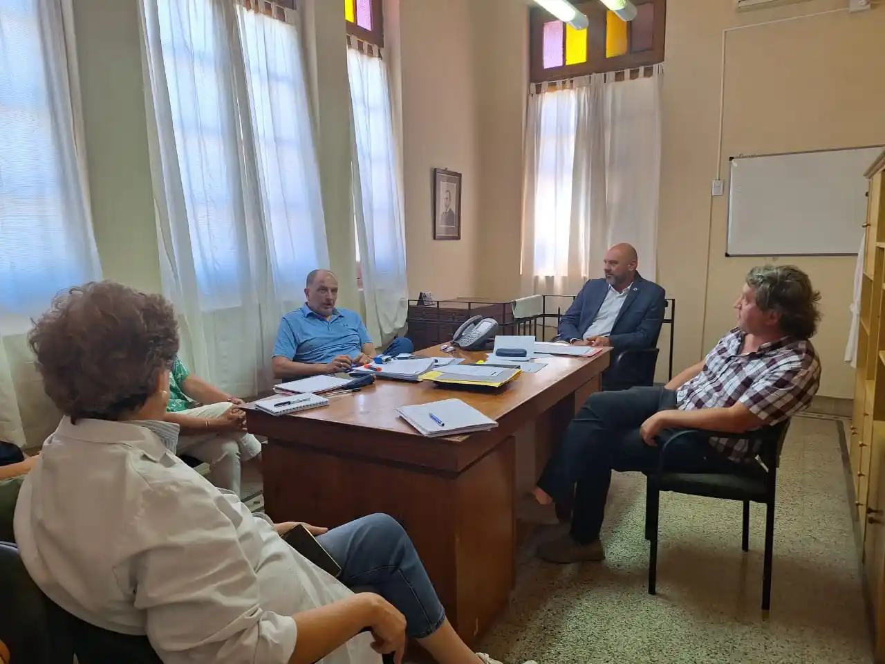 Iniciaron gestiones para que estudiantes de medicina puedan realizar prácticas en Tres Arroyos