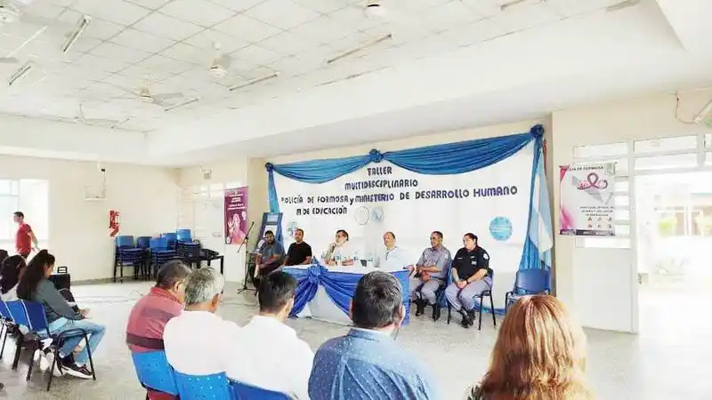 Fortalecen en Las Lomitas la prevención del 
consumo abusivo de alcohol y otras sustancias