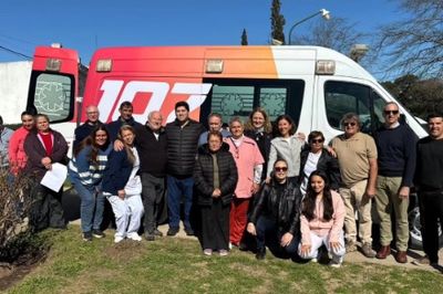 Ciancio entregó ambulancias en Amenábar, Lazzarino y Aarón Castellanos