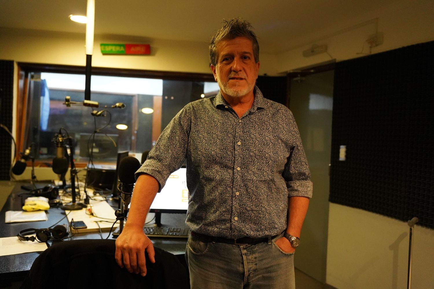 El locutor continúa con su recuperación y ya sueña con volver al aire.