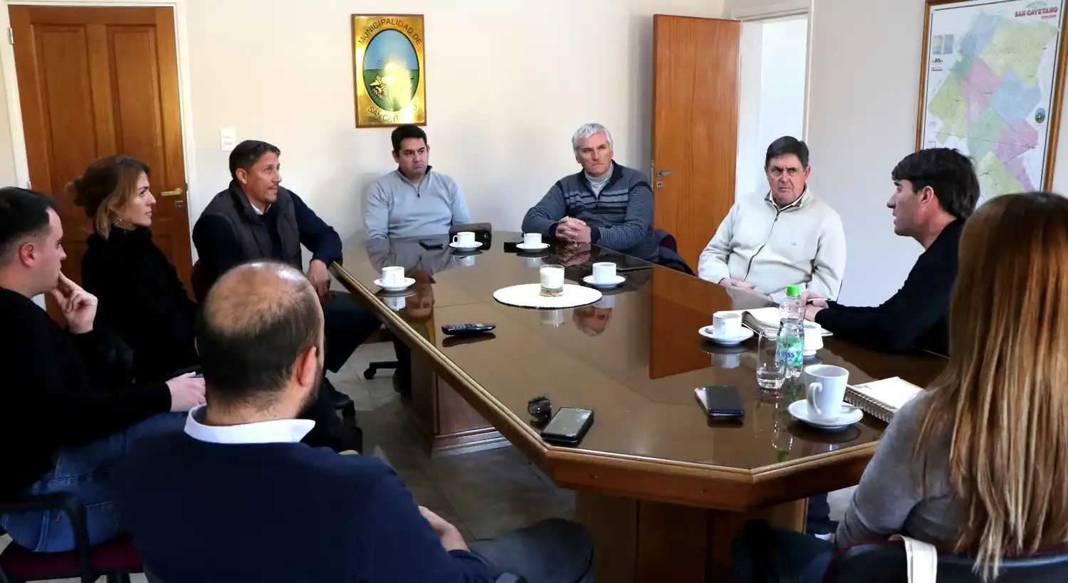 Se discute el futuro energético de balneario San Cayetano