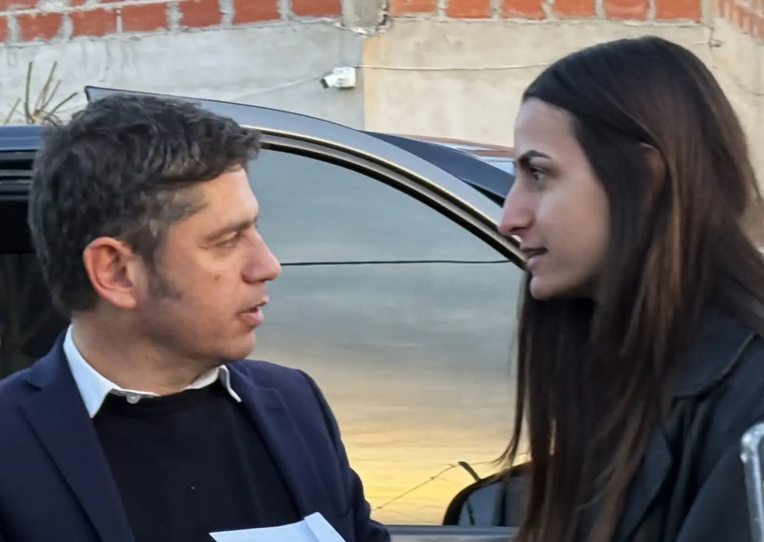 Belén Tomas - ingeniera en Sistemas entregó carta a Axel Kicillof