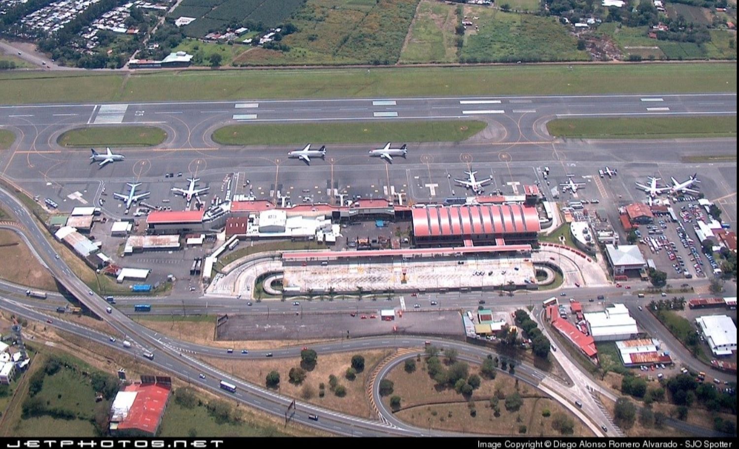 El Control de Tráfico Aéreo en Costa Rica genera preocupación; Negociaciones en curso