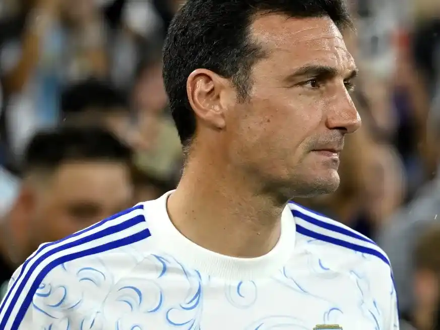 Lionel Scaloni entra en la cuenta regresiva final hacia el Mundial 2026 con una base consolidada. Foto: Reuters.