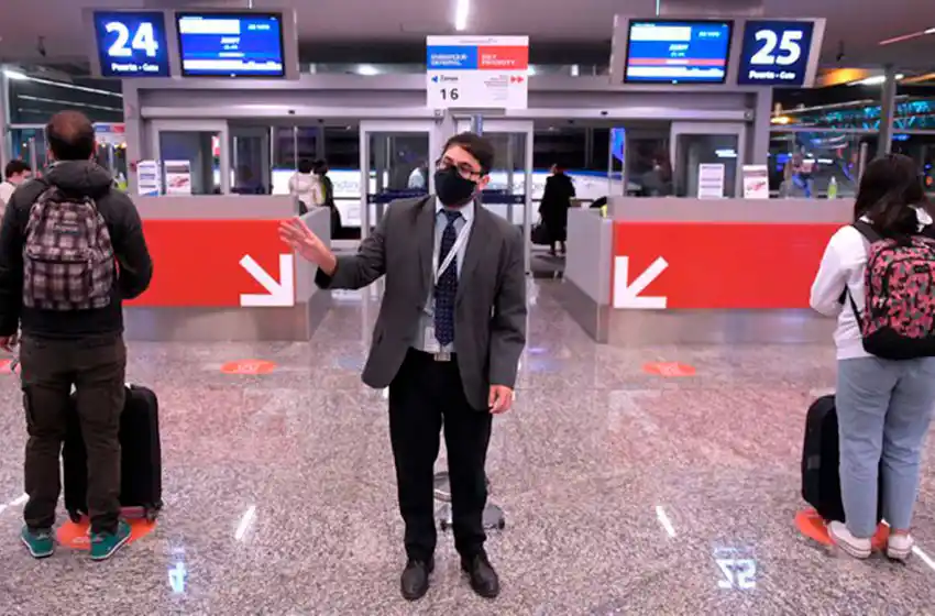 Abrirán las fronteras para el ingreso de turistas de los países limítrofes durante la temporada