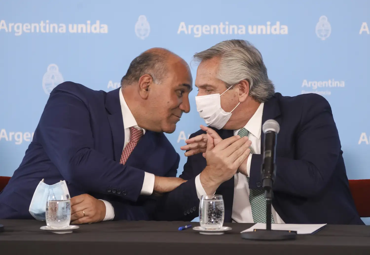 Manzur analiza su salida del Gobierno nacional para retornar a Tucumán.