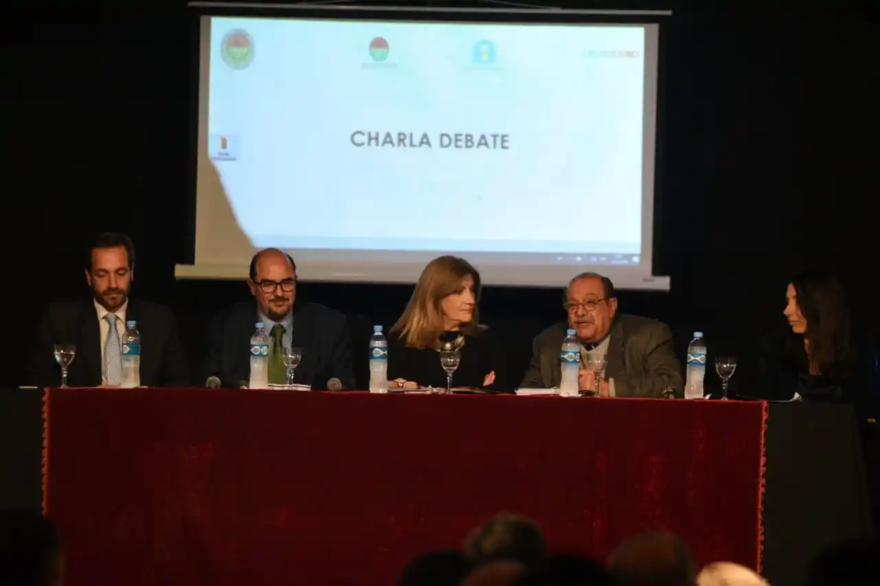 El fiscal Di Lello debatió la actualidad jurídica y penal en Gualeguaychú