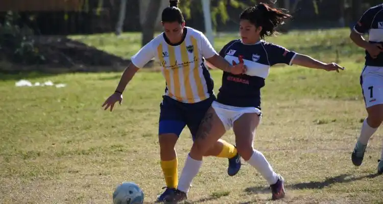 Torneo Ludmila Manicler: La pelota rodó en América