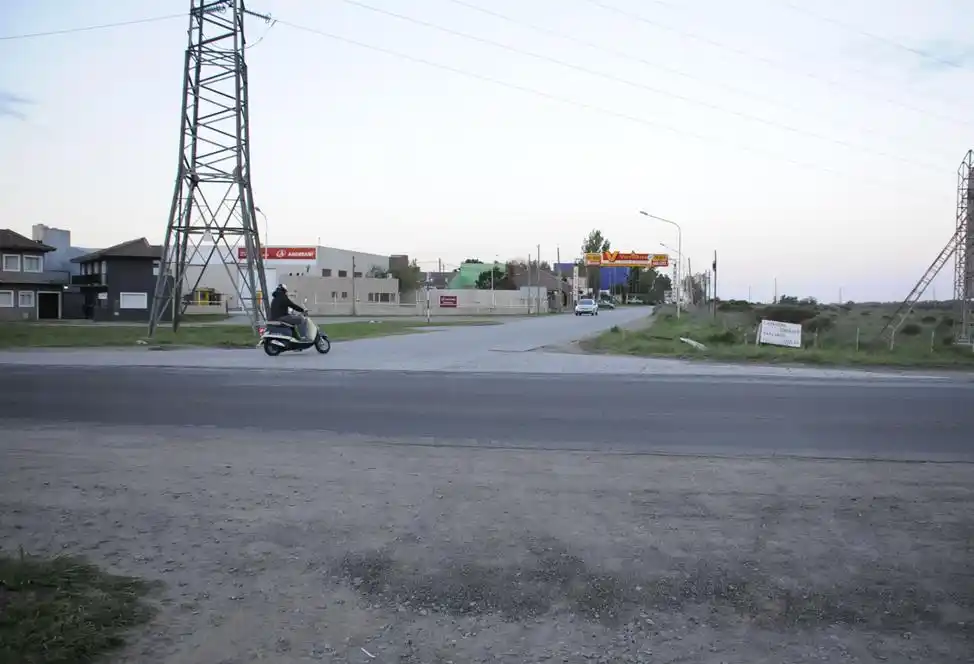 Buscan modificar  el ingreso y egreso vehicular por la avenida Pedersen