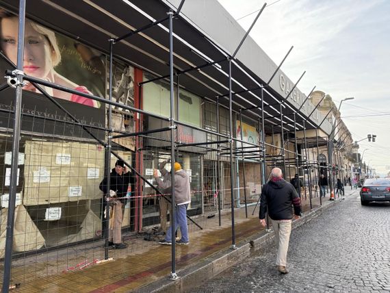 El centro se transforma: la obra en la Galería Italia y el rumor de otra multinacional en la ciudad