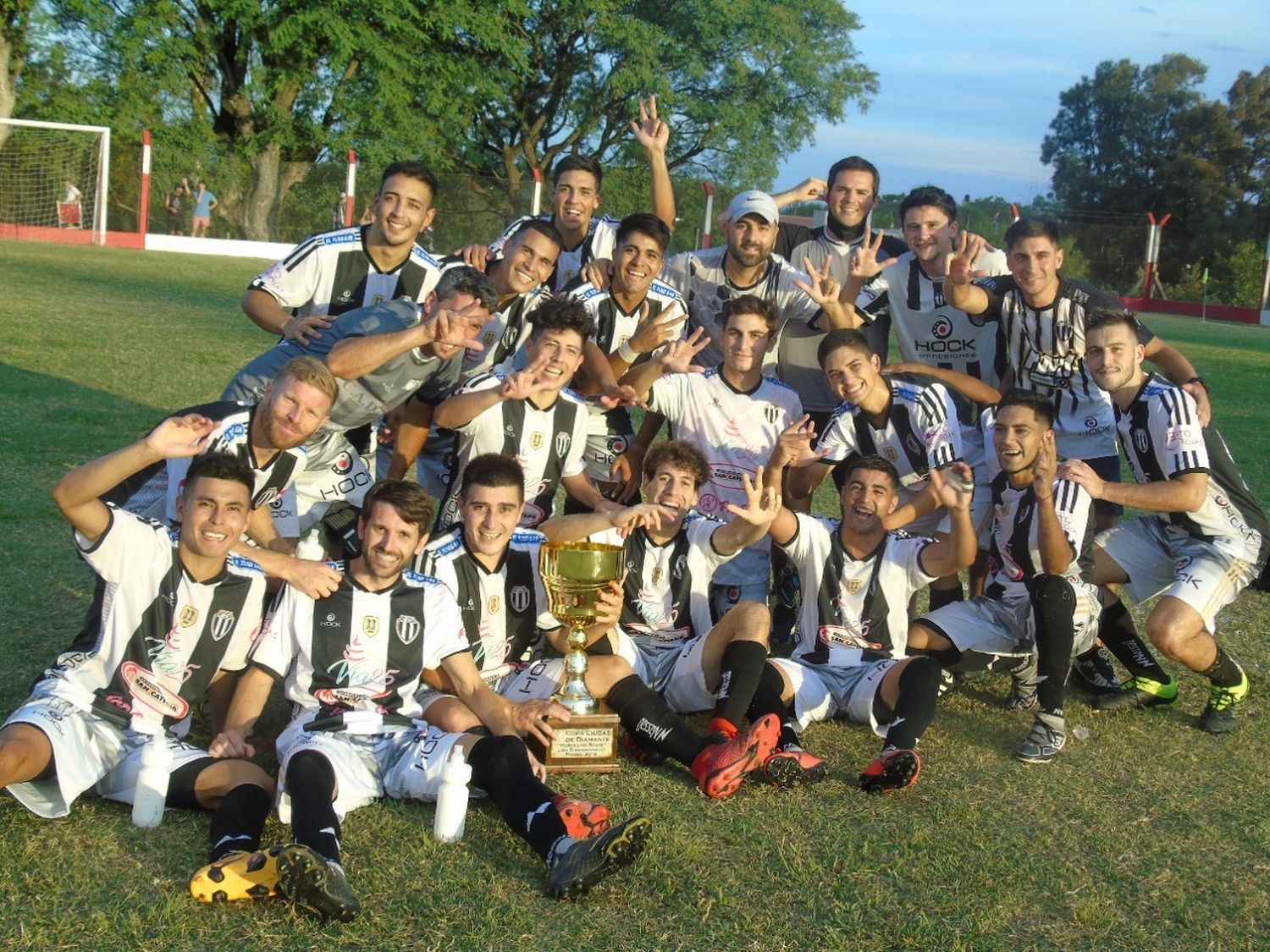 Diamantino se quedó con la Copa Ciudad de Diamante