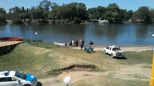 Rescataron a una mujer de 42 años de las guas del río Gualeguaychú 