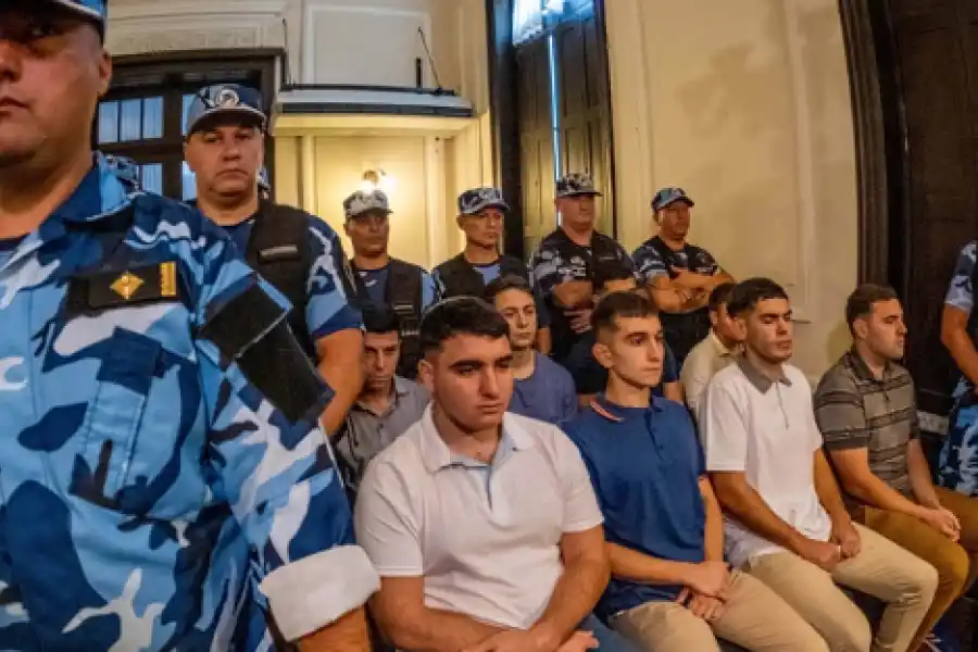 "Fue una noche rara": qué revelaron los chats escalofriantes de los rugbiers presentados en el juicio