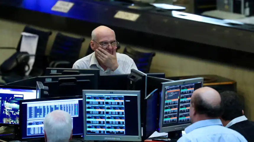 La baja del riesgo país y la reacción de los bonos reavivaron las expectativas de retorno al financiamiento internacional. (Foto: Reuters)