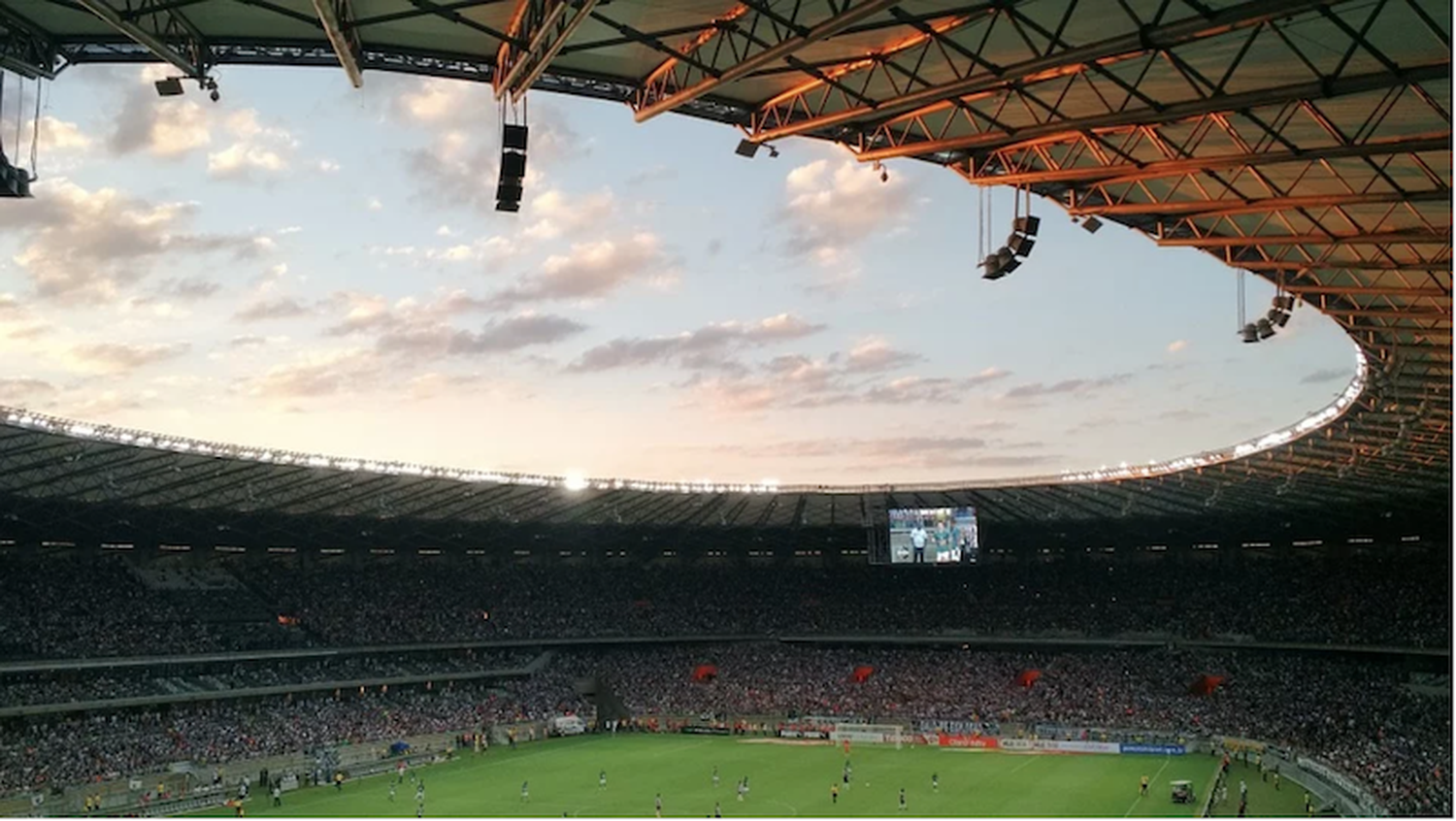 Fútbol nacional e internacional: un comienzo de año muy agitado