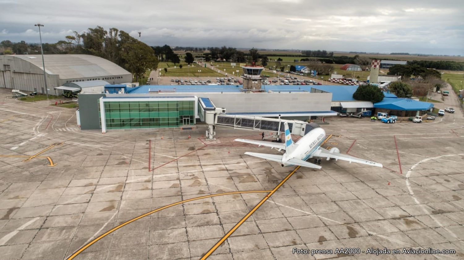 La nueva manga del aeropuerto de Mar del Plata debutó con el Tango 04