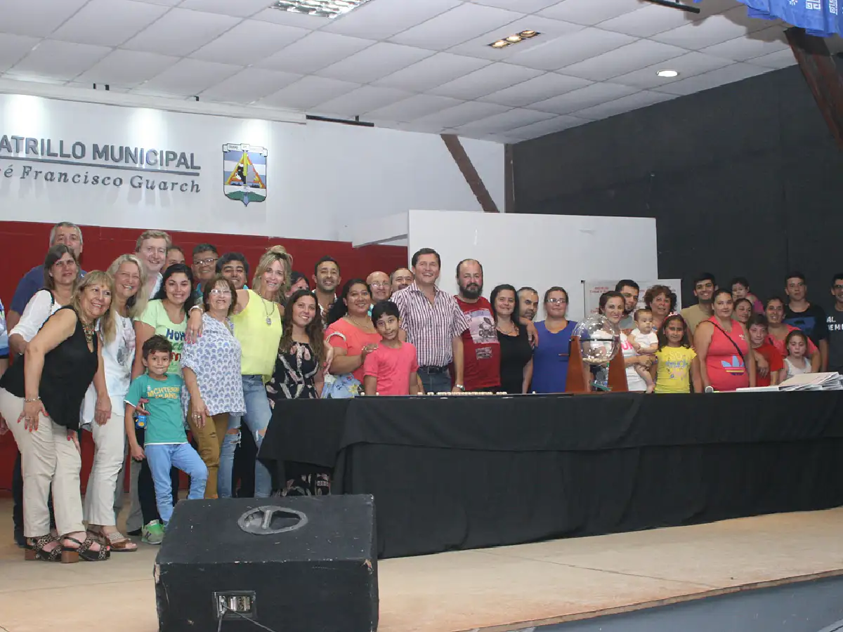 Arroyito sorteó 29 nuevas viviendas  
