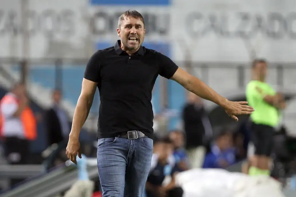 Coudet tiene definida la formación de Racing