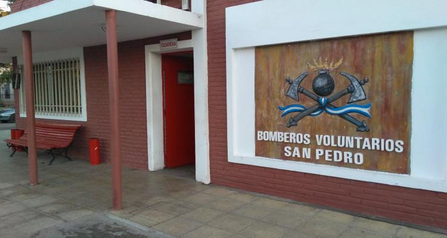 Guiso solidario: Bomberos Voluntarios prepara 500 porciones para entregar este domingo