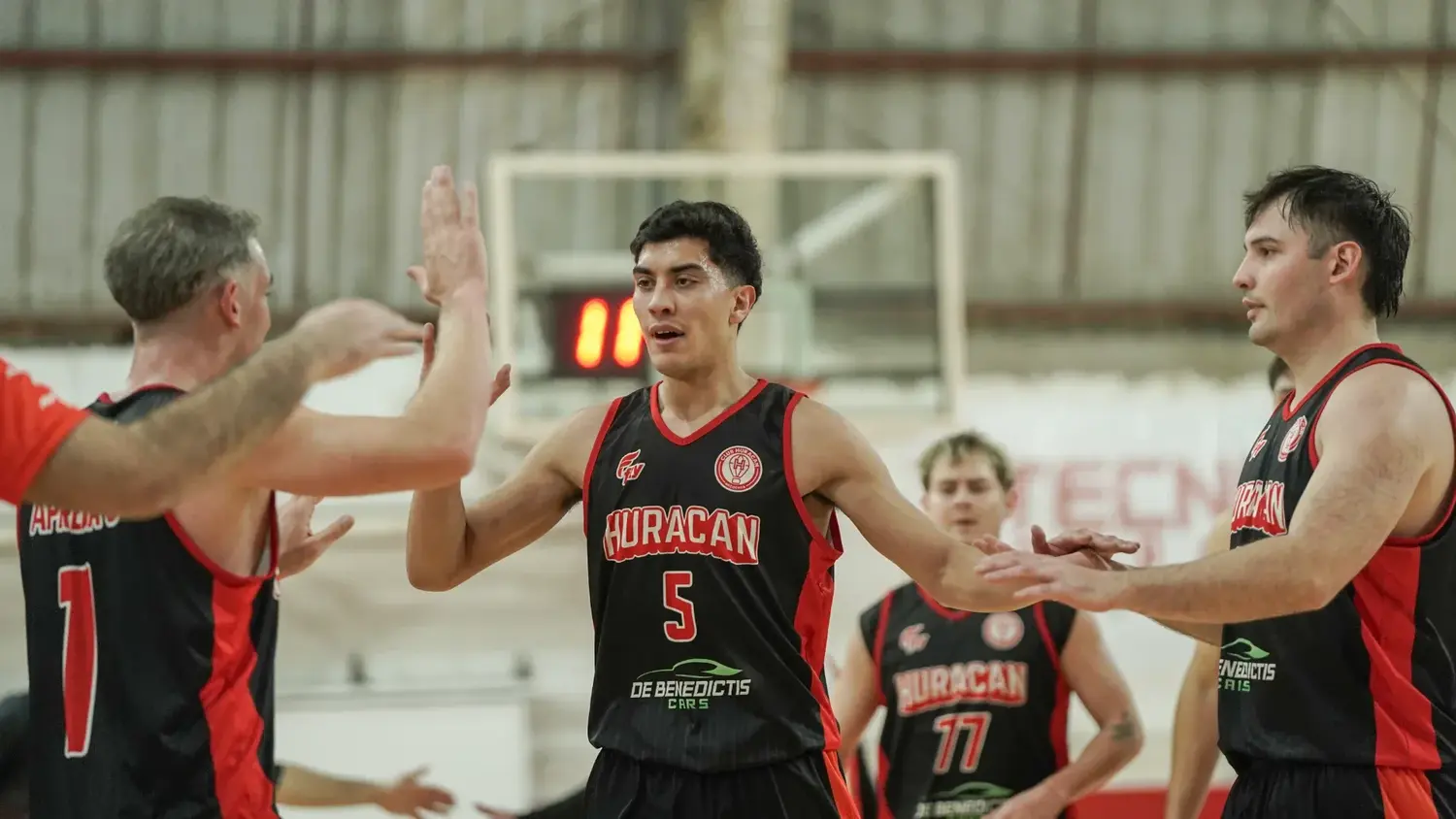 Huracán derrotó al "Globo" de Tres Arroyos y cerró la primera rueda de la mejor manera