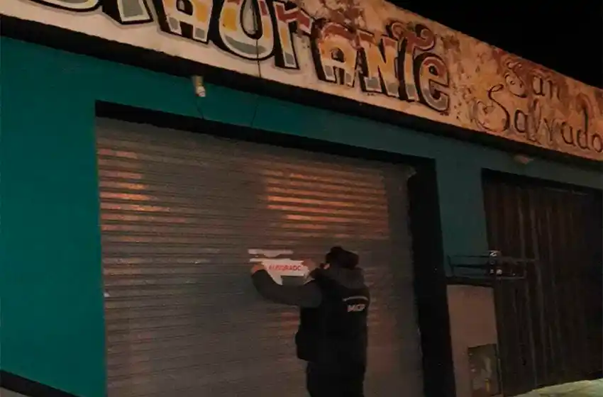 Reclausuraron un bar en Batán