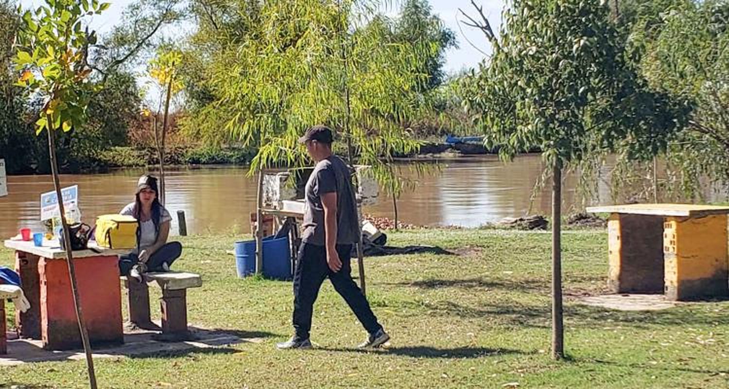 Las Canaletas busca socios  por 100 pesos al mes