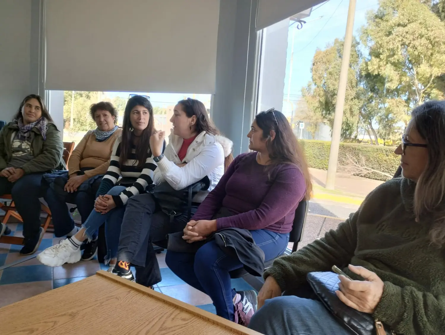 Reunión con artesanos y productores
