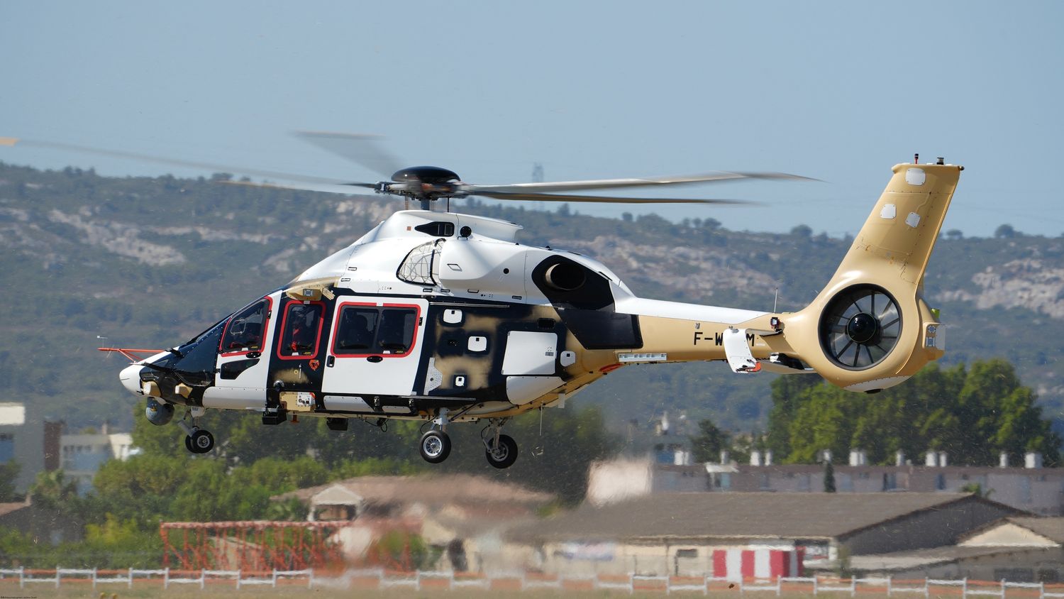Airbus inicia la campaña de ensayos en vuelo del H160M Guépard para las Fuerzas Armadas francesas. Foto: Airbus Helicopters