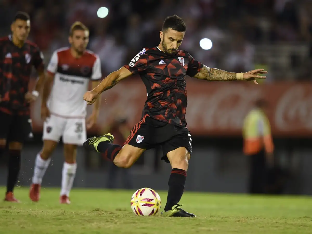 “Nacho” Scocco volverá antes al trabajo 