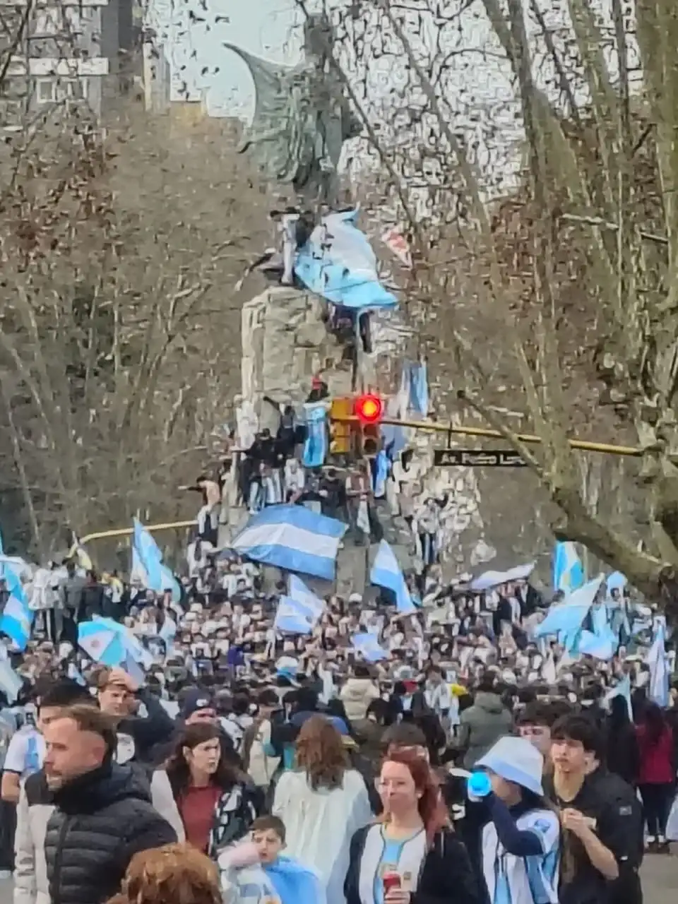 El Monumento a San Martín, punto de reunión habitual.