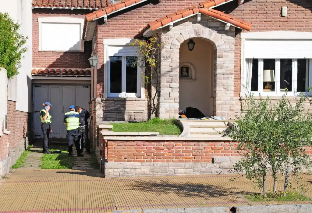 Vecinos alertaron a la policía y evitaron un robo en Monseñor de Andrea al 200