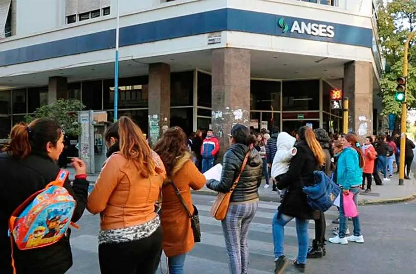 El primer bono extra de la Asignación Universal por Hijo se podrá cobrar el 12 de septiembre