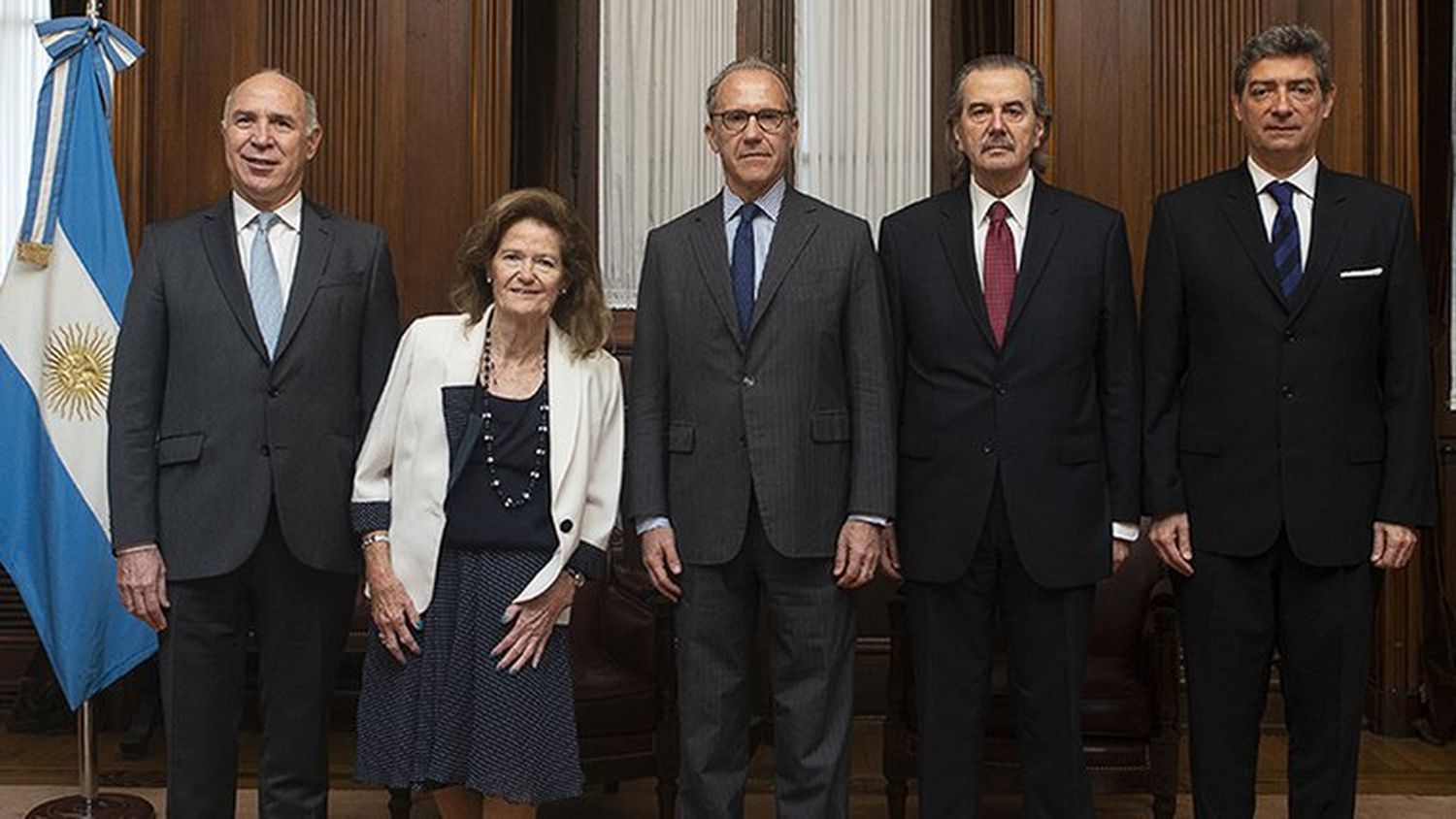 El Gobierno se bajó de una reunión convocada por el presidente de la Corte Suprema