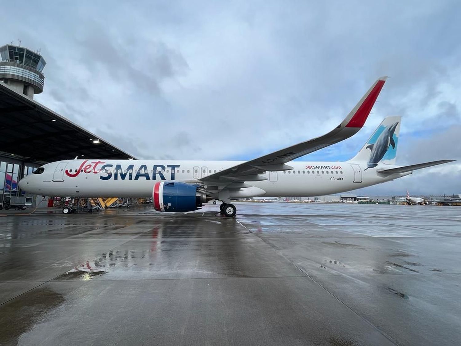 JetSMART aumentará sus vuelos entre Santiago y Montevideo