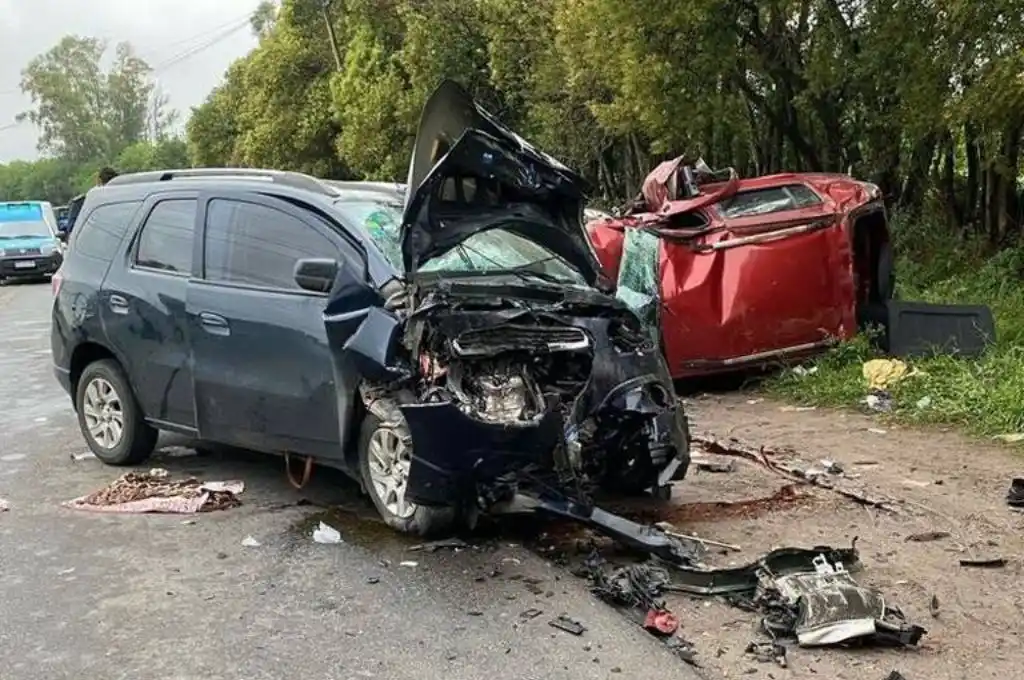 El matrimonio al que chocó resultó herido.
