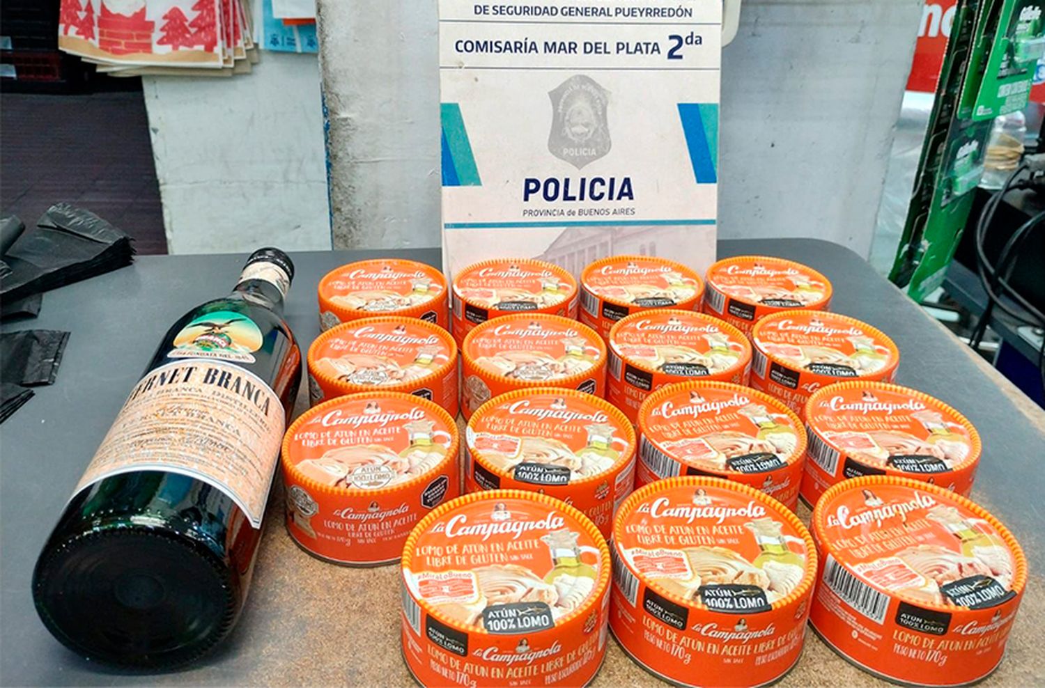 Robó tres sucursales de un mismo supermercado