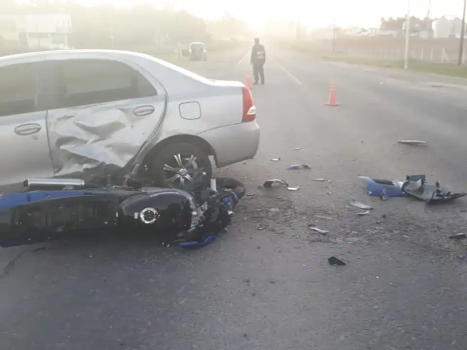 Grave accidente en Ruta 12: motociclista con lesiones graves fue derivado a Paraná