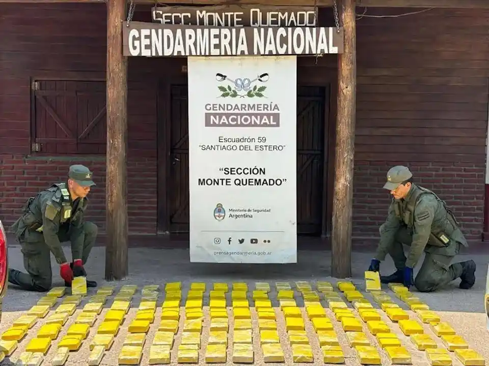La droga incautada durante el operativo de control de Gendarmería Nacional en Santiago del Estero