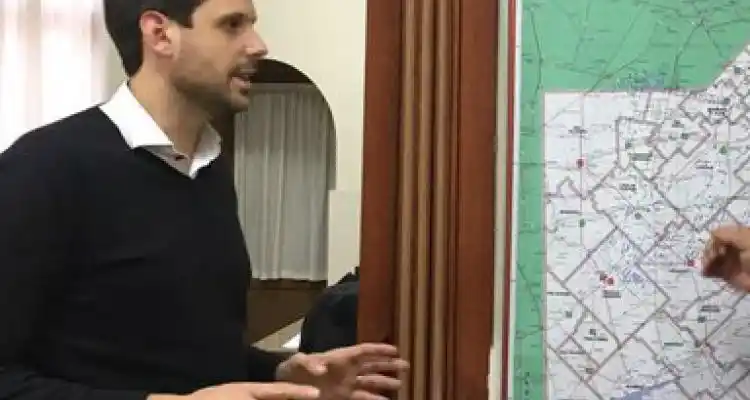 Salazar en Vialidad Provincial por controles areneros y rotonda en acceso a Río Tala