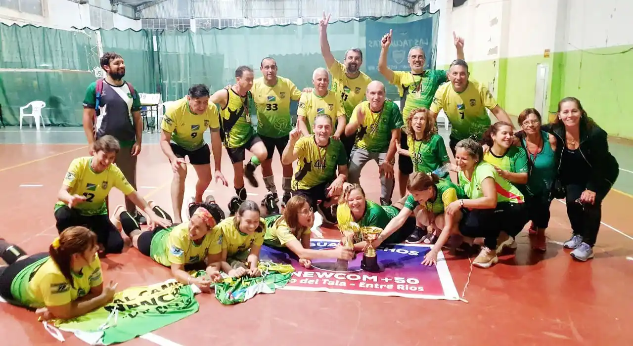 Gran domingo de Newcom en el polideportivo