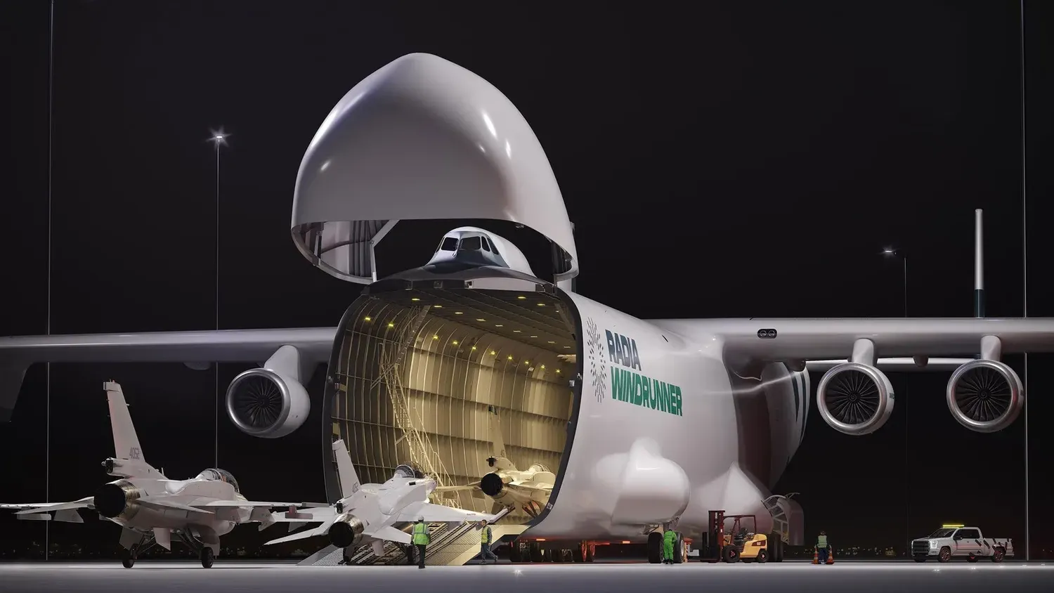Dentro del WINDRUNNER se podrían transportar hasta 3 F-16 sin necesidad de desmontarles las alas. Foto: Radia