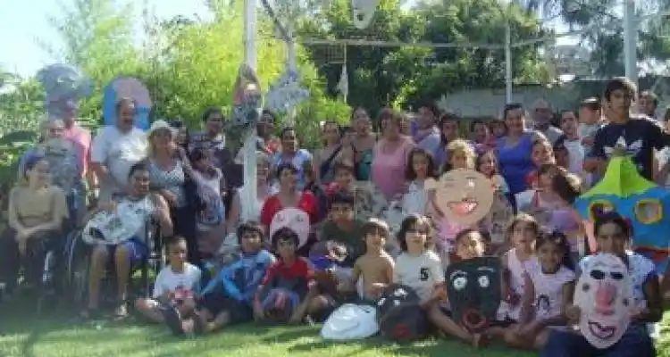 De caretas y caretones en el parque