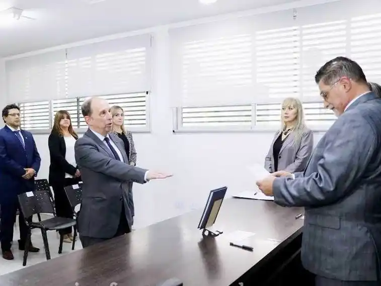 En el Poder Judicial sigue el juramento 
a la nueva Constitución provincial